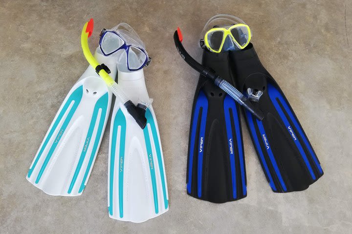 Snorkeling Package: Mask, snorkel. fins  image