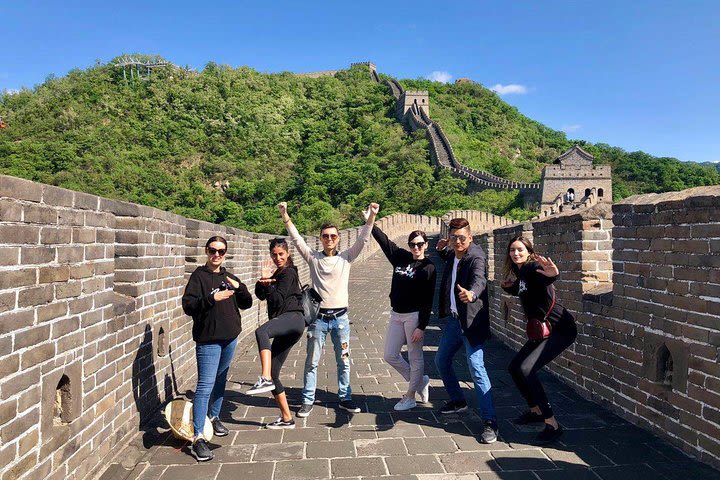 Layover To Mutianyu Great Wall with English Speaking Driver  image