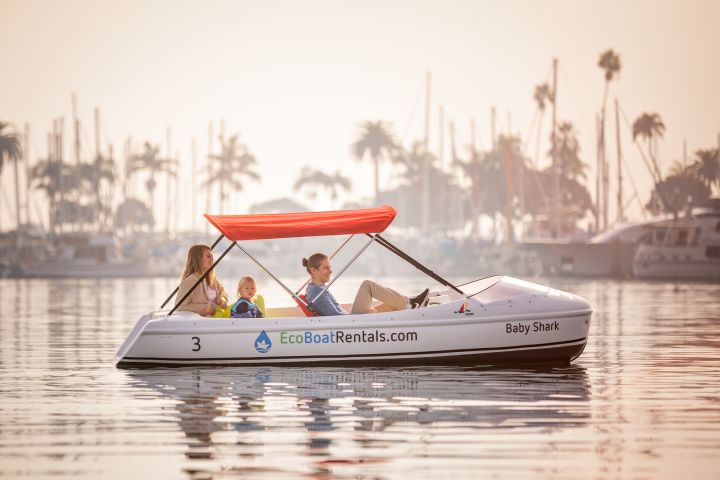 1 HOUR Eco Pedal Boat Rental in San Diego Bay image