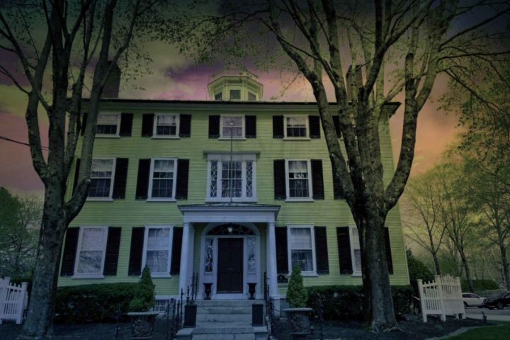 Kennebunkport: Haunted Ghost Walking Tour image