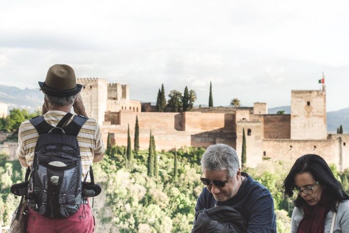 Granada Hybrid Walking Tour: Albayzin and Sacromonte image