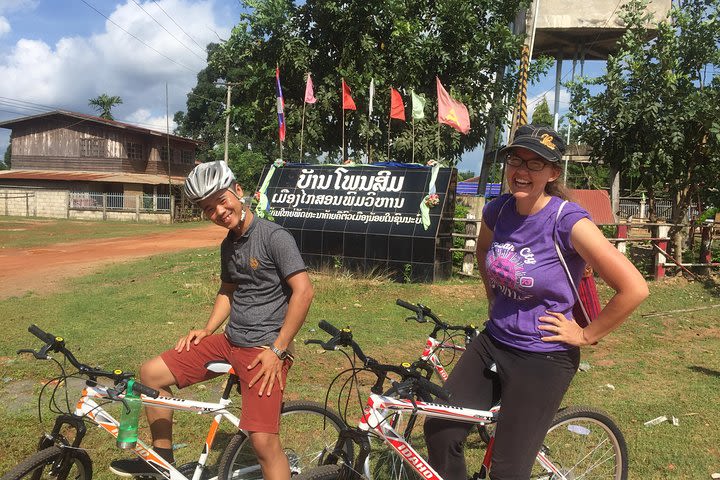  Overnight Cycling Tour That Ing Hung and Dong Natad, with Homestay  image