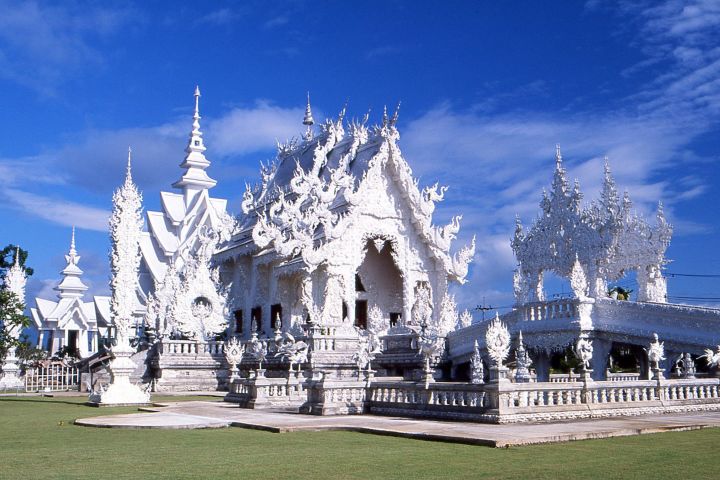 Chiang Rai City and Temples Tour image