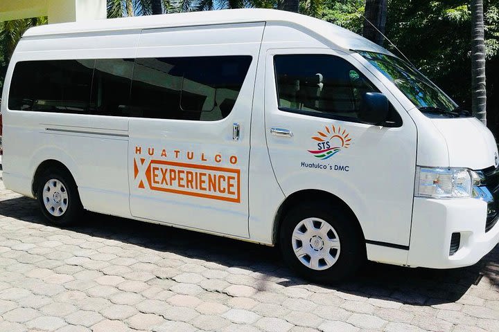 Huatulco - Easy Airport Shuttle Service image