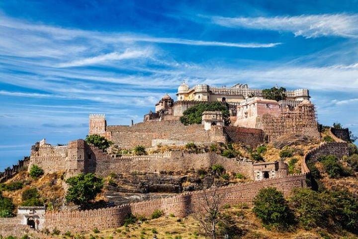 Explore Kumbhalgarh Fort & Jain Temple Tour From Udaipur To Jodhpur image