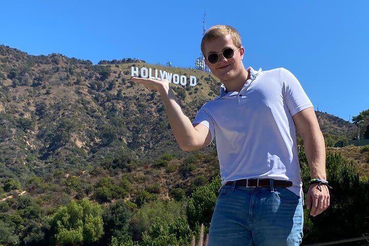 Combo Ferrari & VIP Bus tour From Hollywood Sign to Beverly Hills image