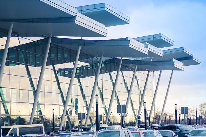 Private Arrival Transfer: Wroclaw Airport to Hotel image