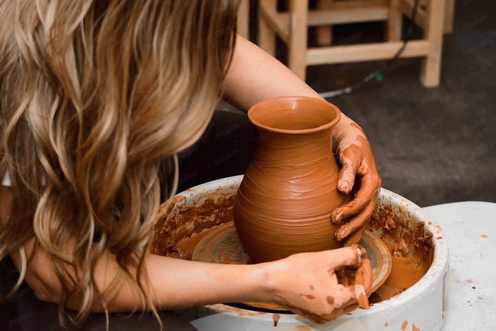 Russian Traditional Ceramics Masterclass image