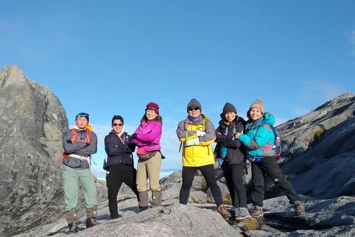 2D1N Mount Kinabalu Climbing image