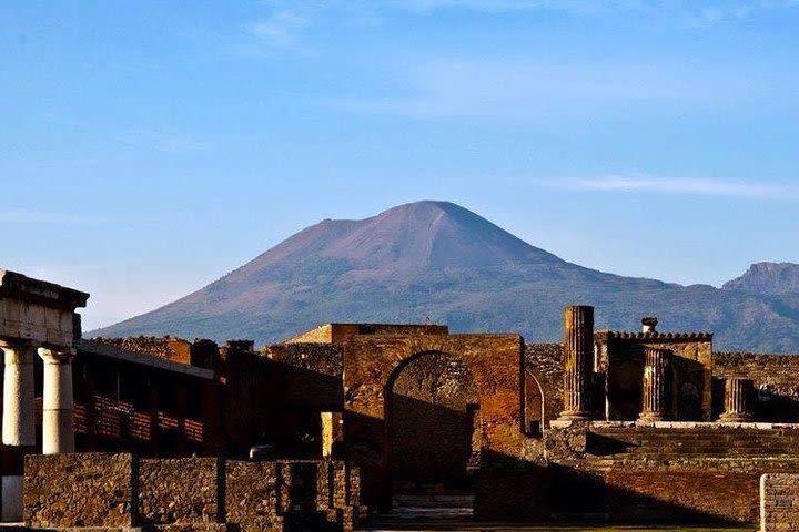 Pompeii Archaeological Site Walking Tour image