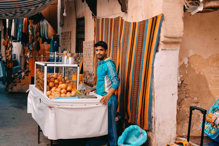 fes medina guided tour  image