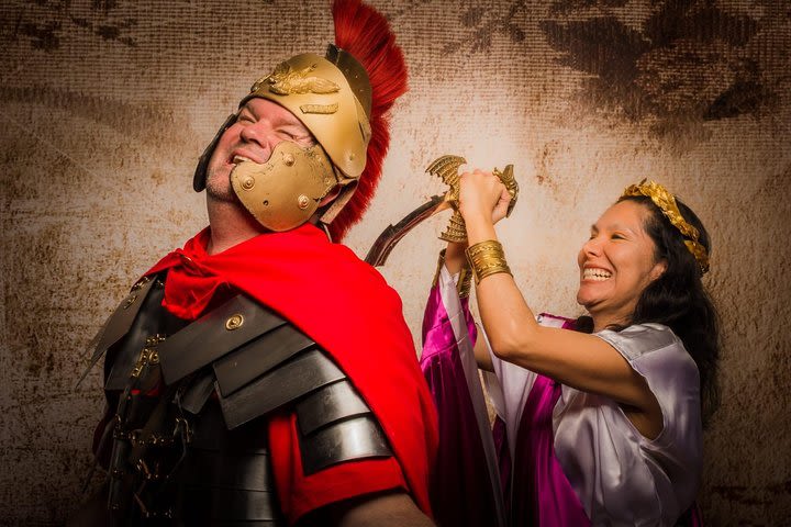 Become a true Roman for a day - Photo Walking Tour image