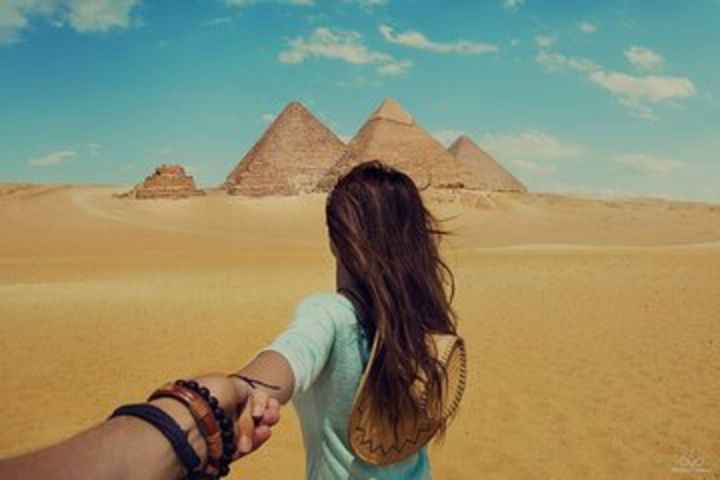 Private Guided Tour to Giza pyramids, Sphinx, The Citadel & Bazaar + Lunch image
