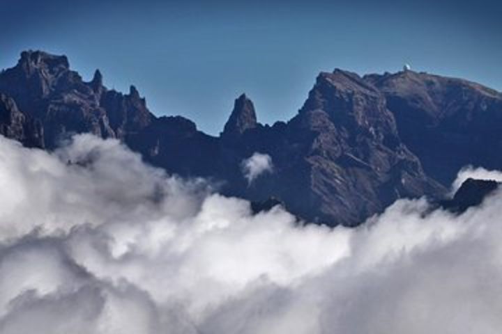 Madeira's Highest Peaks - AchadasTeixeira - Pico Ruivo - Arieiro (Full Day Walk) image