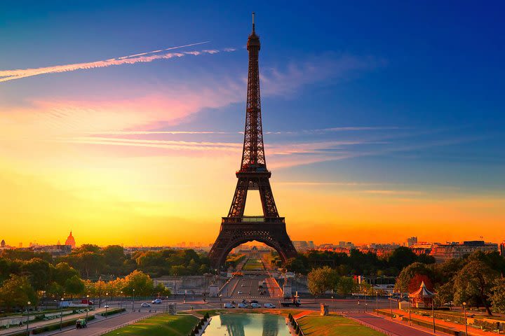 Eiffel Tower Skip the Line Ticket by Elevator and Seine River Cruise image