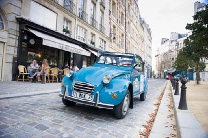 Exclusive Private Paris Tour by Citroen 2CV image