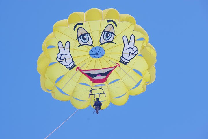 Parasailing Grace Bay, Providenciales image