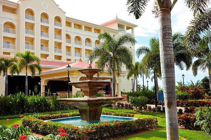 Transfer Service to Riu Guanacaste & Riu Palace image