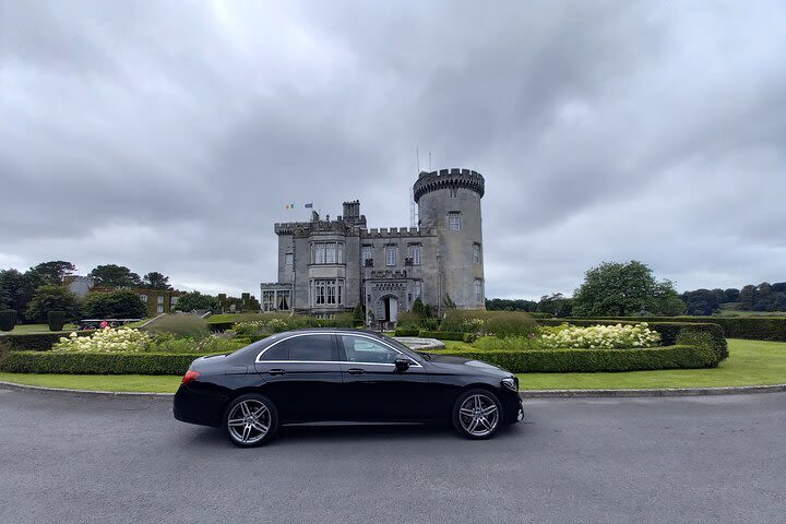 Dromoland Castle to Dublin Airport Premium Car Service image