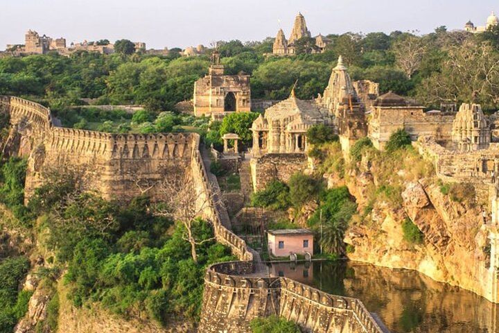 Chittorgarh Fort Tours By Private Car image