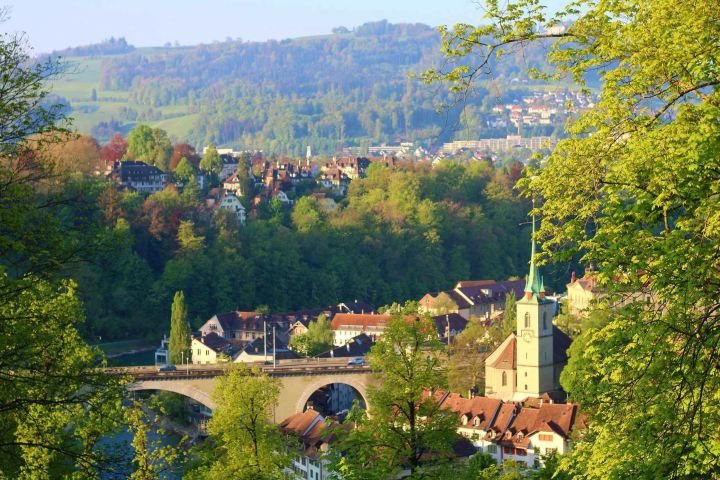 Bern: 12 Attractions Audio Guide with Map image