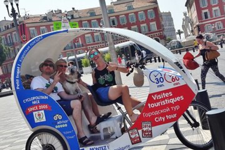 Private Guided Tour in a Pedicab in Nice image