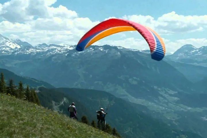 Paragliding in Shimla image