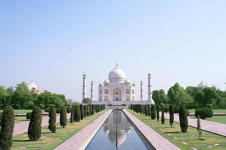 Sunrise Taj Mahal Tour from Delhi with private car image