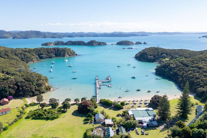 Bay of Islands 2-Day Small Group Tour & Cruise from Auckland image