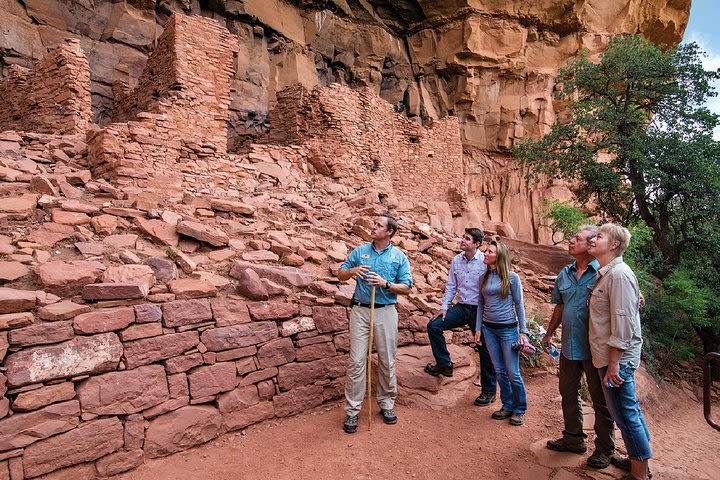 Sedona Off-Road Jeep Tour to Ancient Ruins image