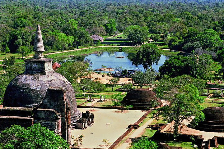 6-Day Sri Lanka Heritage Private Tour image