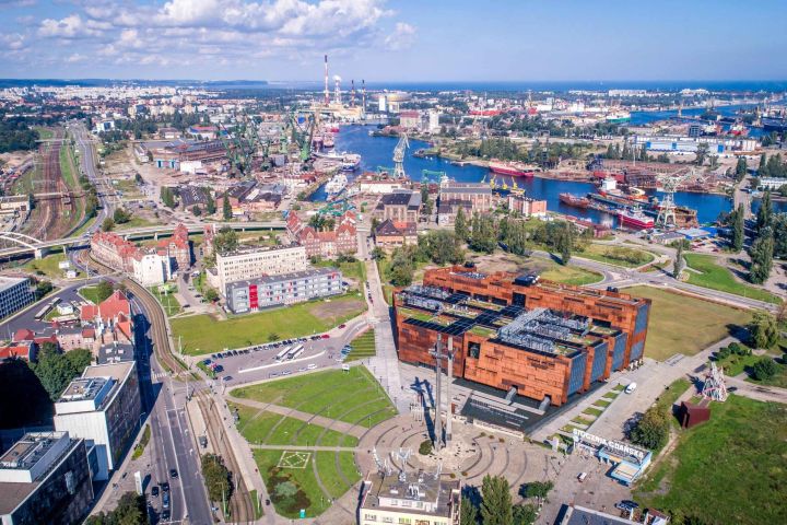 Gdansk: European Solidarity Centre English Guided Tour image