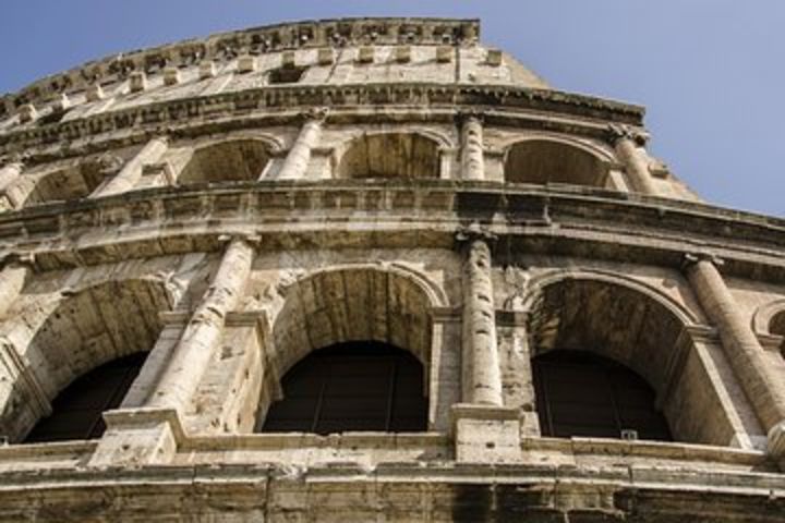 Colosseum 1-Hour Shared Walking Tour image