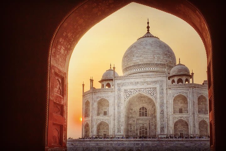 6-Days Private Golden Triangle Tour: Delhi, Agra, Jaipur and Mandawa image