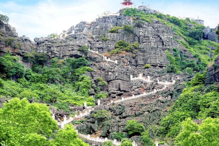 Luxury Trang An, Bai Dinh & Mua Cave Tour image