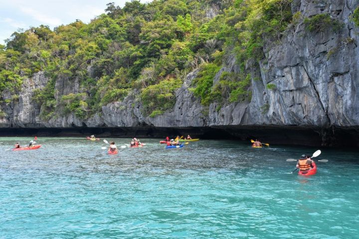 Ang Thong Marine Park Snorkel & Kayak Adventure image