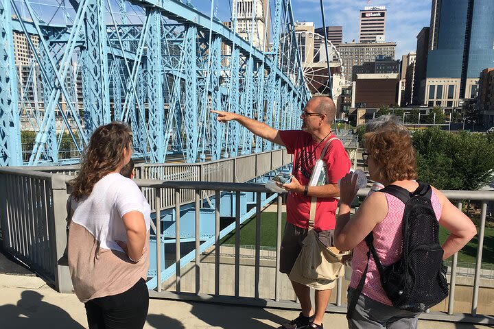 Top 10 Sites + Top 5 Foods of Cincinnati Morning Tour image