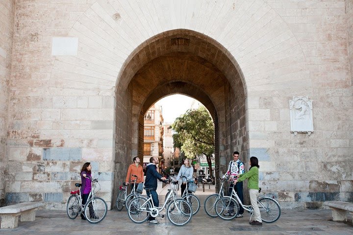 Get to know Valencia by bike! image