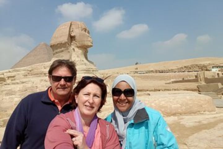 Great Pyramids of Giza & The Egyptian Museum Full Day Private Trip image