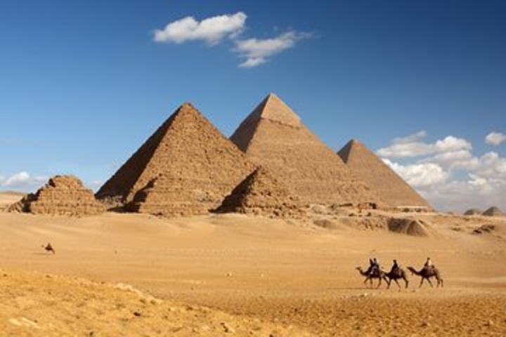 2 Days Tour from Hurghada to Cairo by Air image