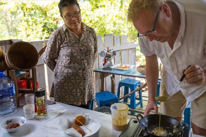 Indigenous Home Cooking Class with Market Tour image