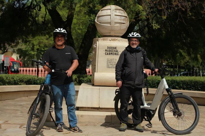 Cascais Electric Bike Tour Self-Guided Half-Day Experience image