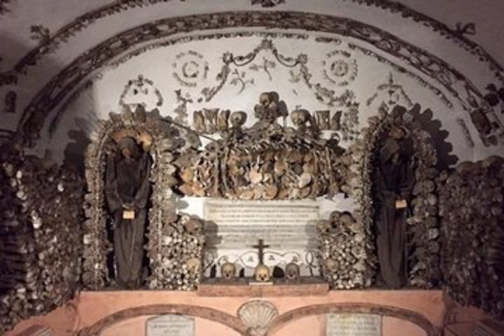 Guided tour of the Catacombs with tranfer from and to the hotel image