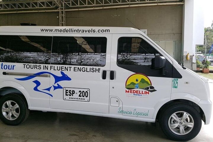 Private Airport Pickup Service in Medellin for You and Your Group image