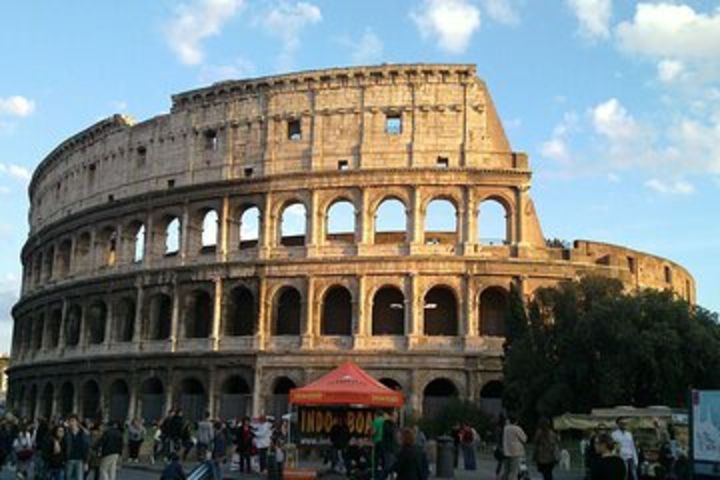 Private transfer from Rome Fco airport To Rome city center 75 euro/van Mercedes  image