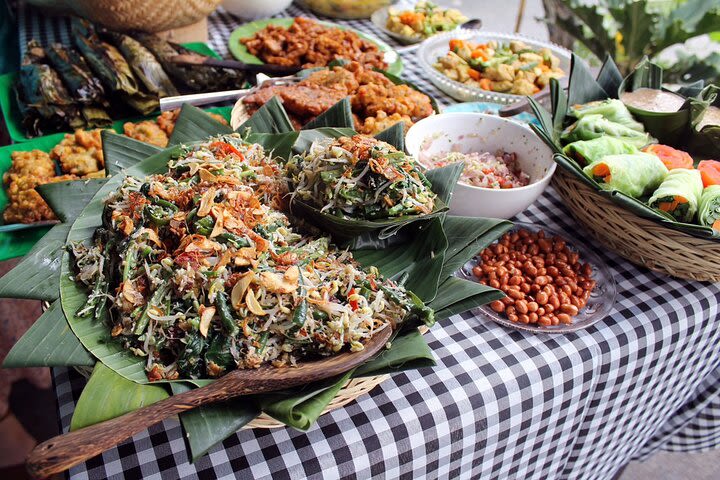 Traditional Balinese Meal in a Multi-Generational Family Compound image