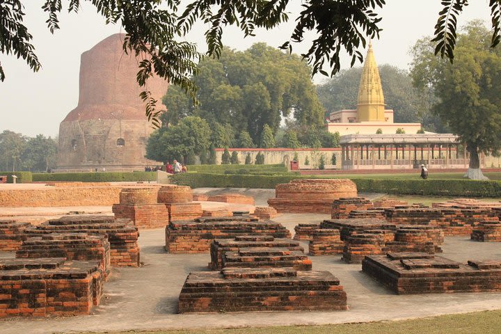 Walking tour of Sarnath, the buddhist site : The Light of Asia Walk image