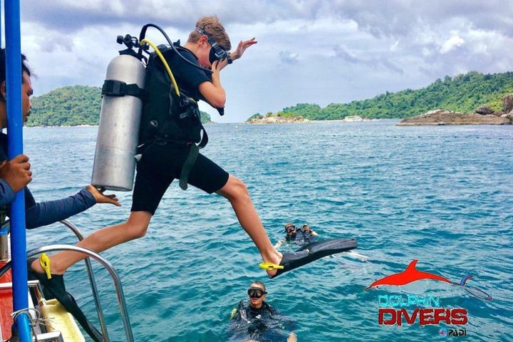 1-Day Discover Scuba Diving (no pool session / 2 dives) in Koh Chang image