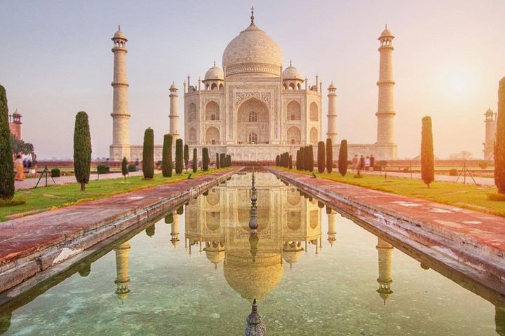 All inclusive Private Taj Mahal & Agra Tour from Delhi image