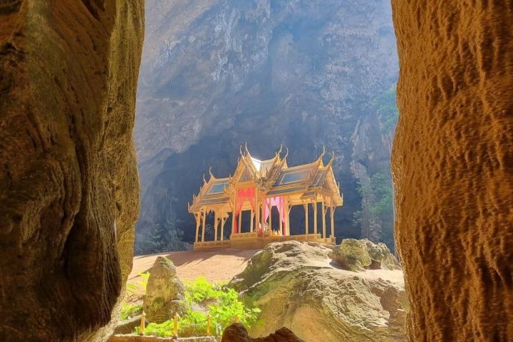 Hua Hin National Park & Laem Sa La Beach Guided Day Trip image